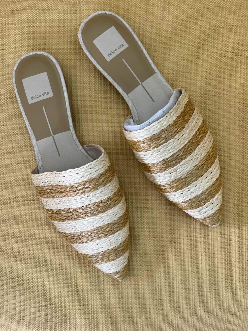 Dolce Vita Striped Raffia Pointed Mule in Cream & Tan size 8.5